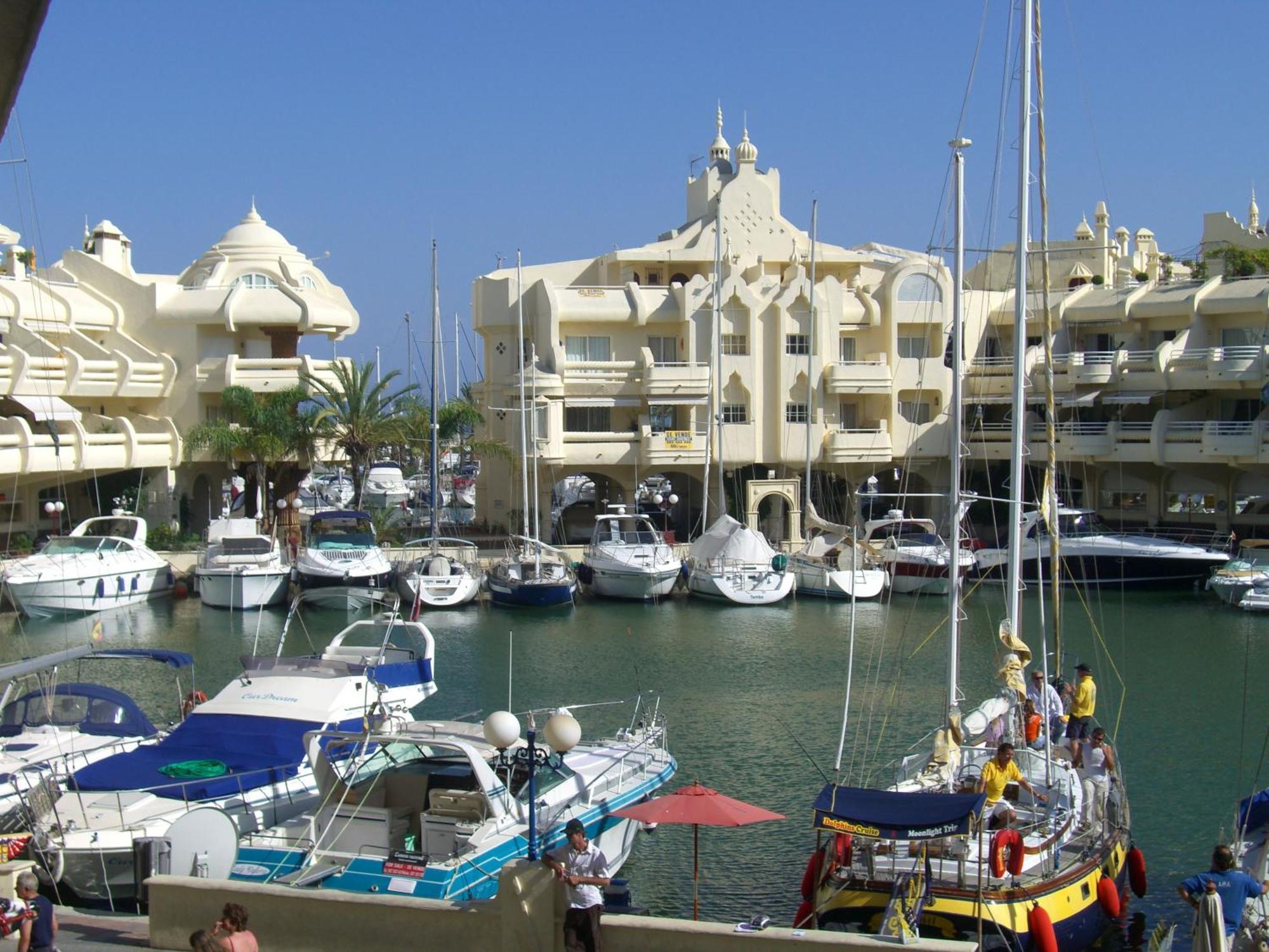 Puerto Marina Palace Benalmadena Exterior photo